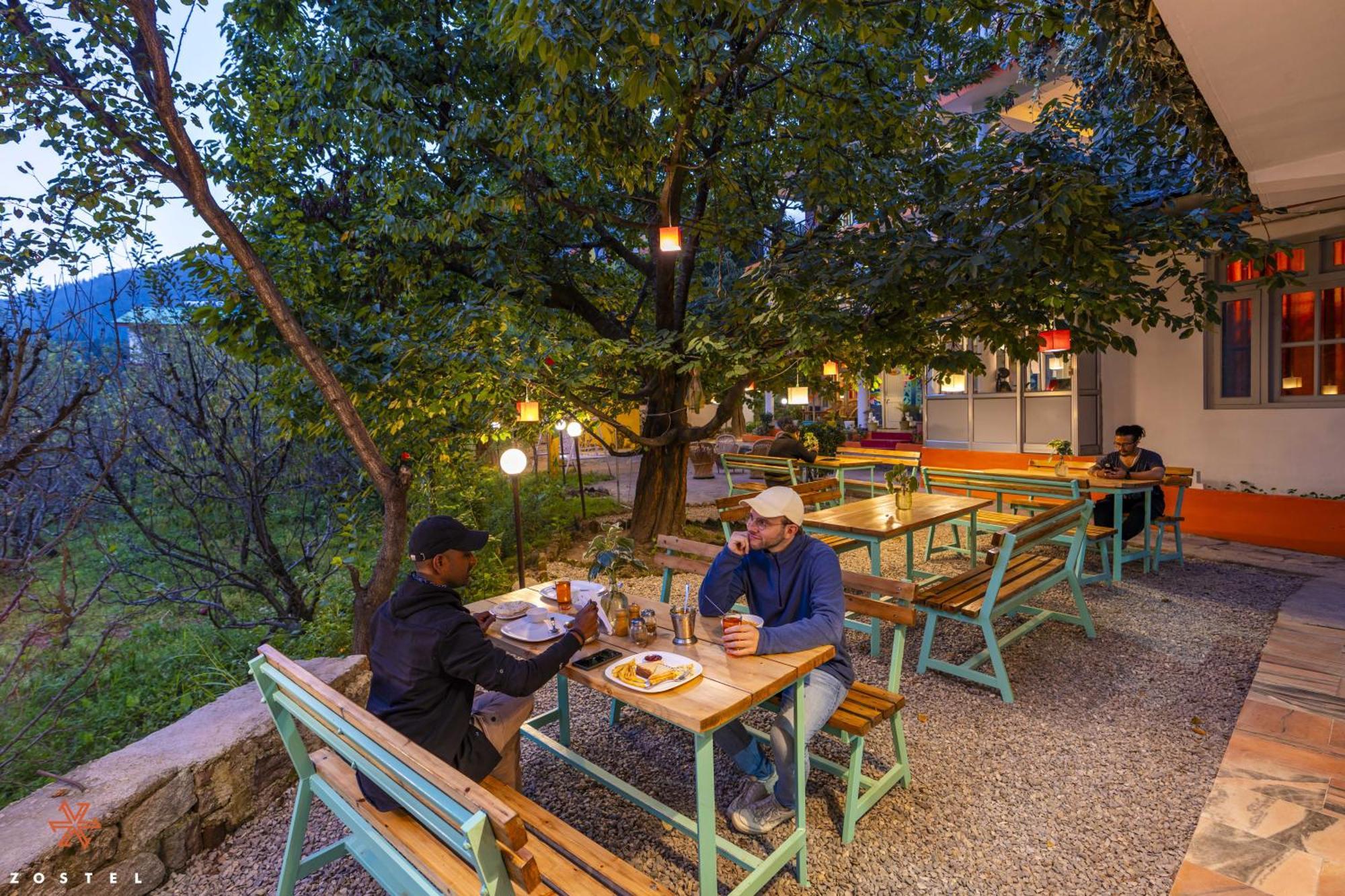 Zostel Old Manali Hostel Kültér fotó